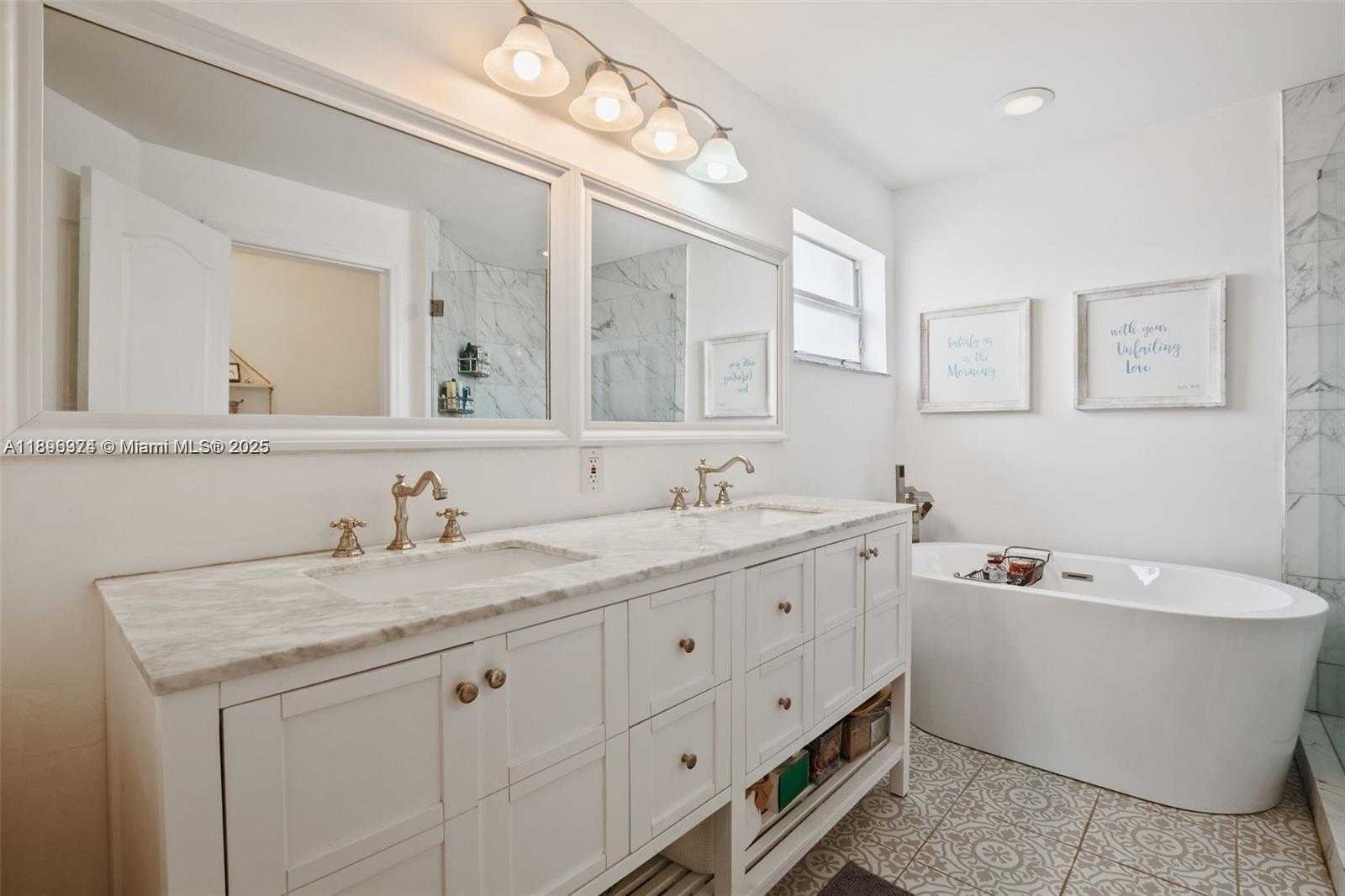 Small Image of 11341 NORTH WEST 52ND LN, Doral Number 24