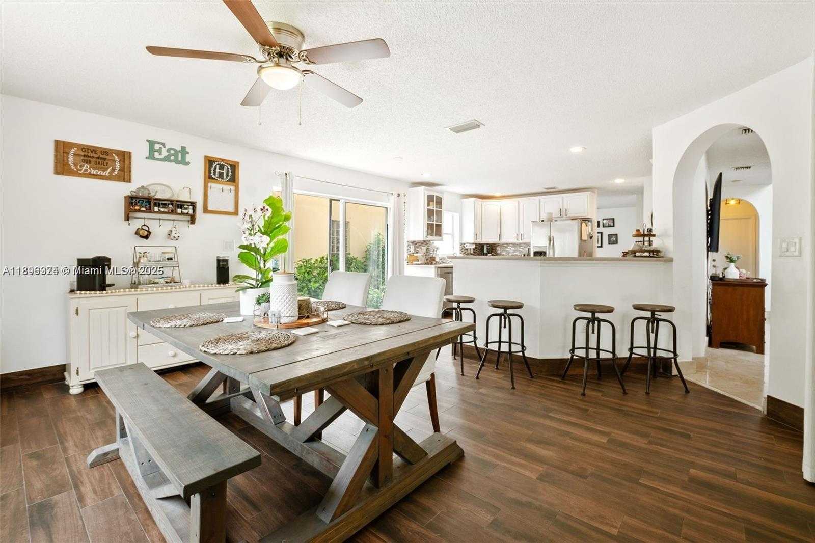 Small Image of 11341 NORTH WEST 52ND LN, Doral Number 8