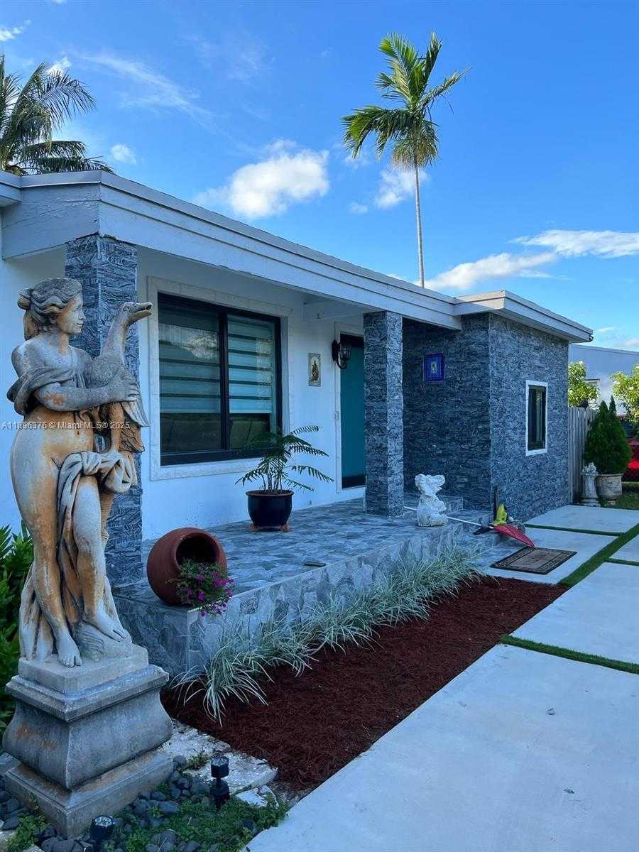 Small Image of 14900 NORTH WEST 9TH CT, Miami Number 2