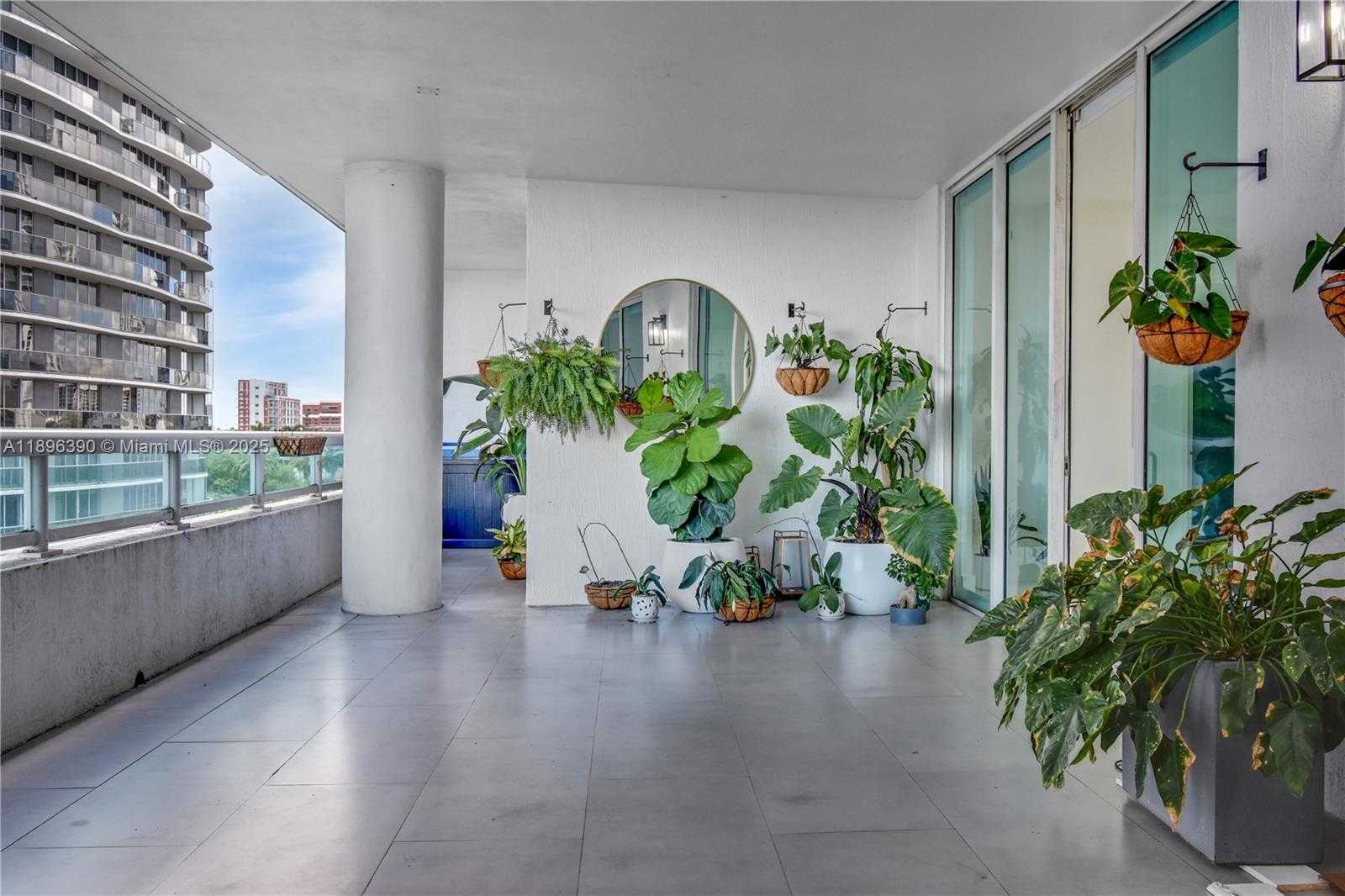 Small Image of 1800 NORTH BAYSHORE DR #512, Miami Number 29
