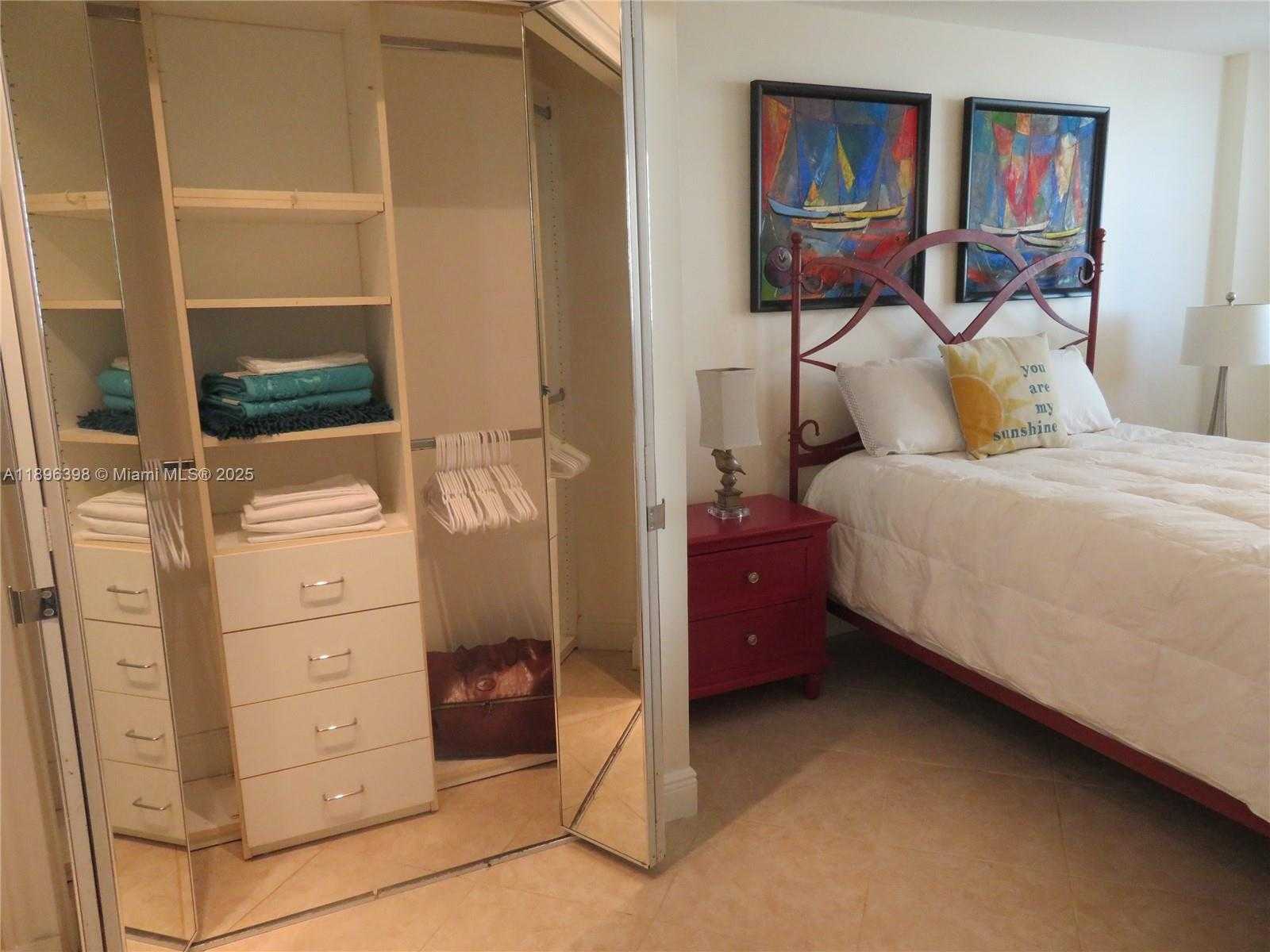 Small Image of 345 OCEAN DR #320, Miami Beach Number 11