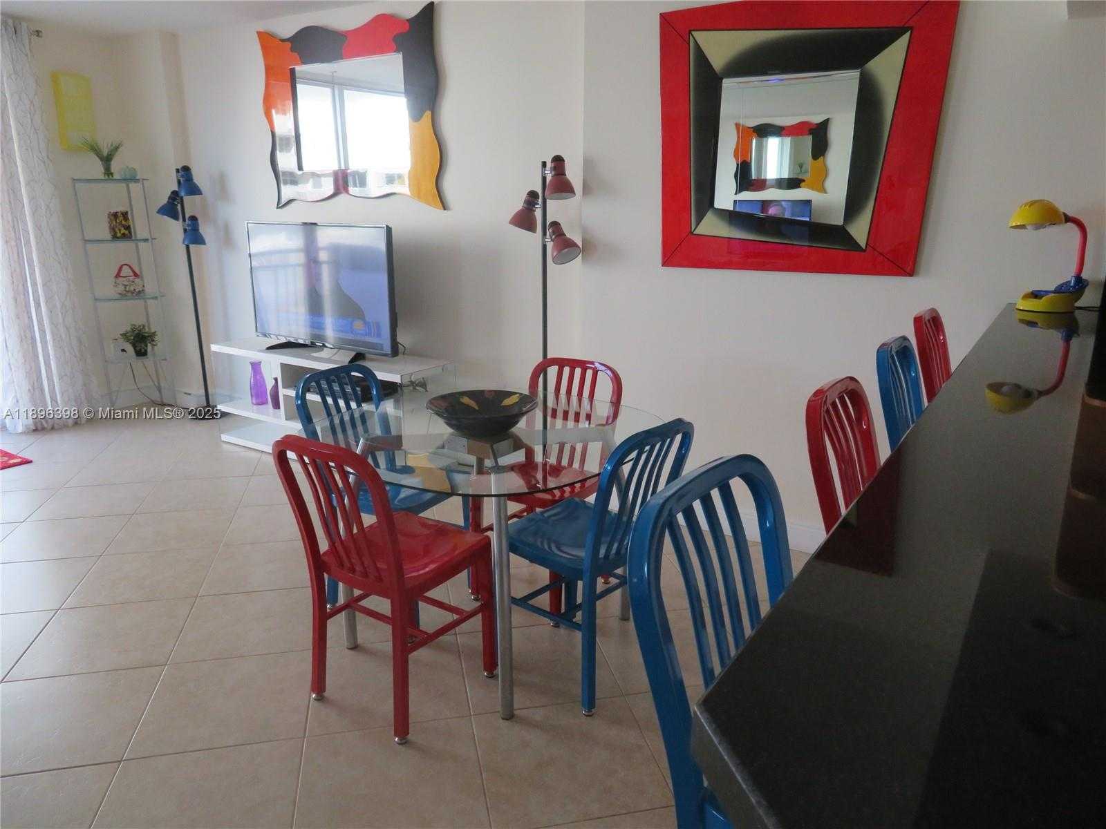 Small Image of 345 OCEAN DR #320, Miami Beach Number 5
