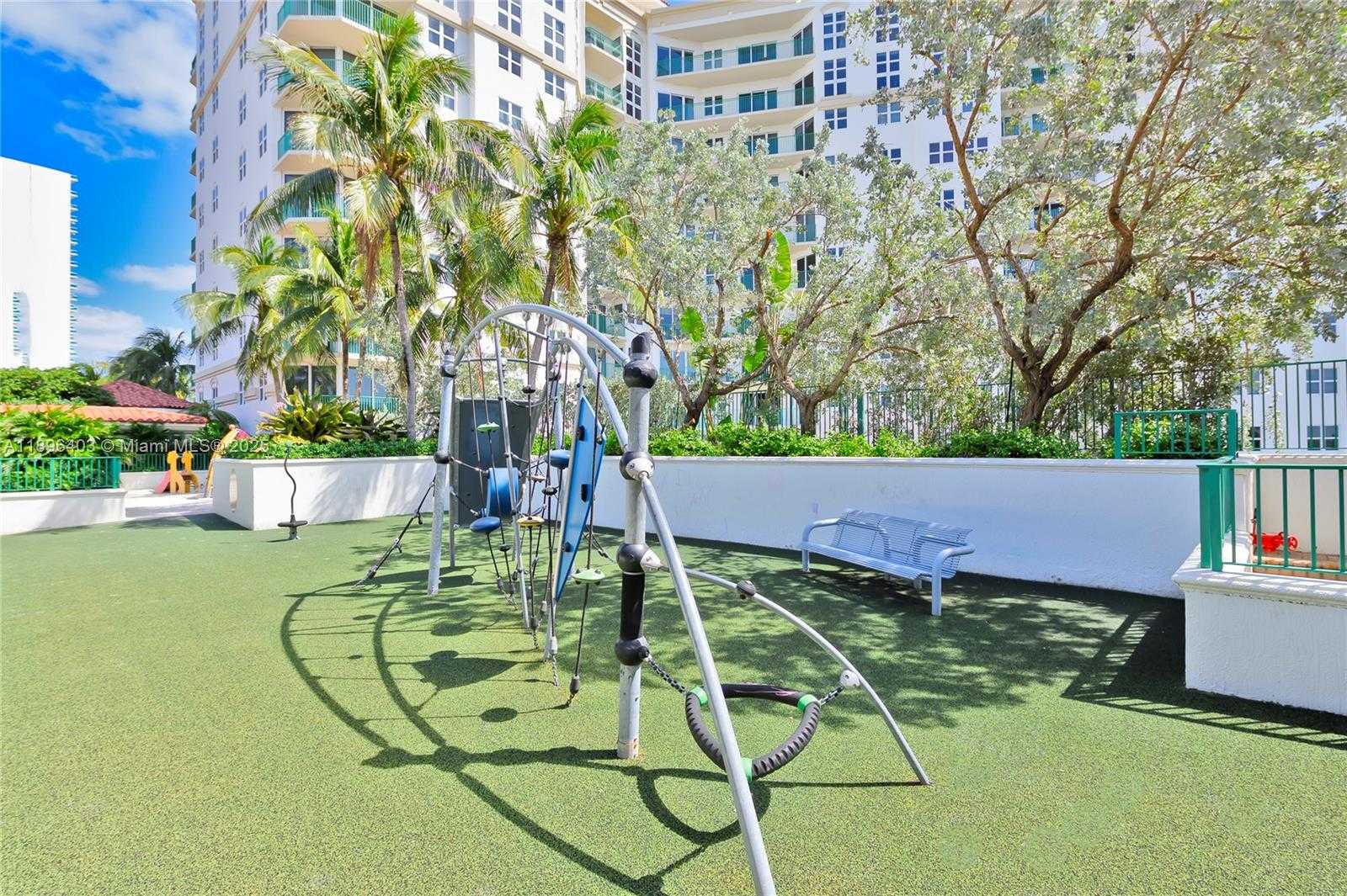 Small Image of 20000 EAST COUNTRY CLUB DR #501, Aventura Number 31