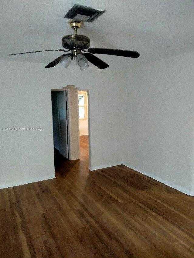 Small Image of 3670 SOUTH WEST 20TH ST #3670, Miami Number 15