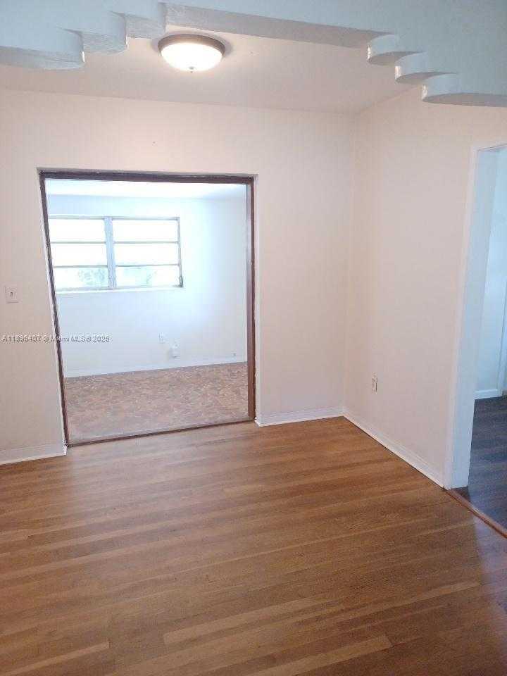 Small Image of 3670 SOUTH WEST 20TH ST #3670, Miami Number 16