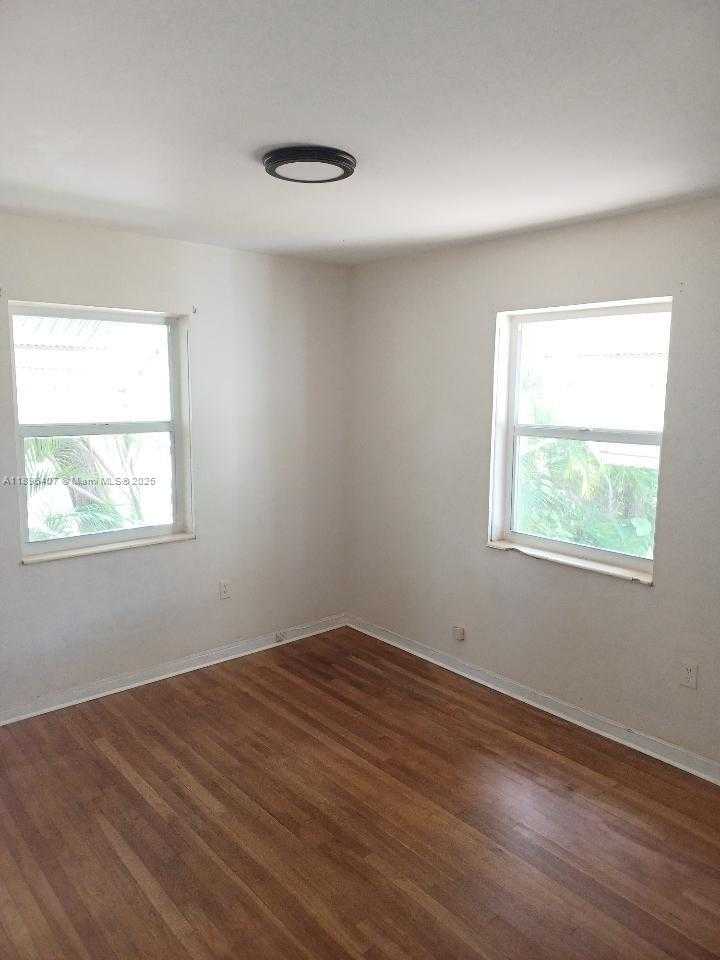 Small Image of 3670 SOUTH WEST 20TH ST #3670, Miami Number 6