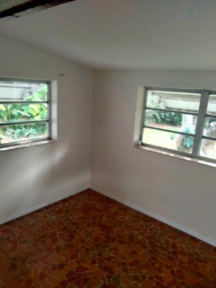 Small Image of 3670 SOUTH WEST 20TH ST #3670, Miami Number 9