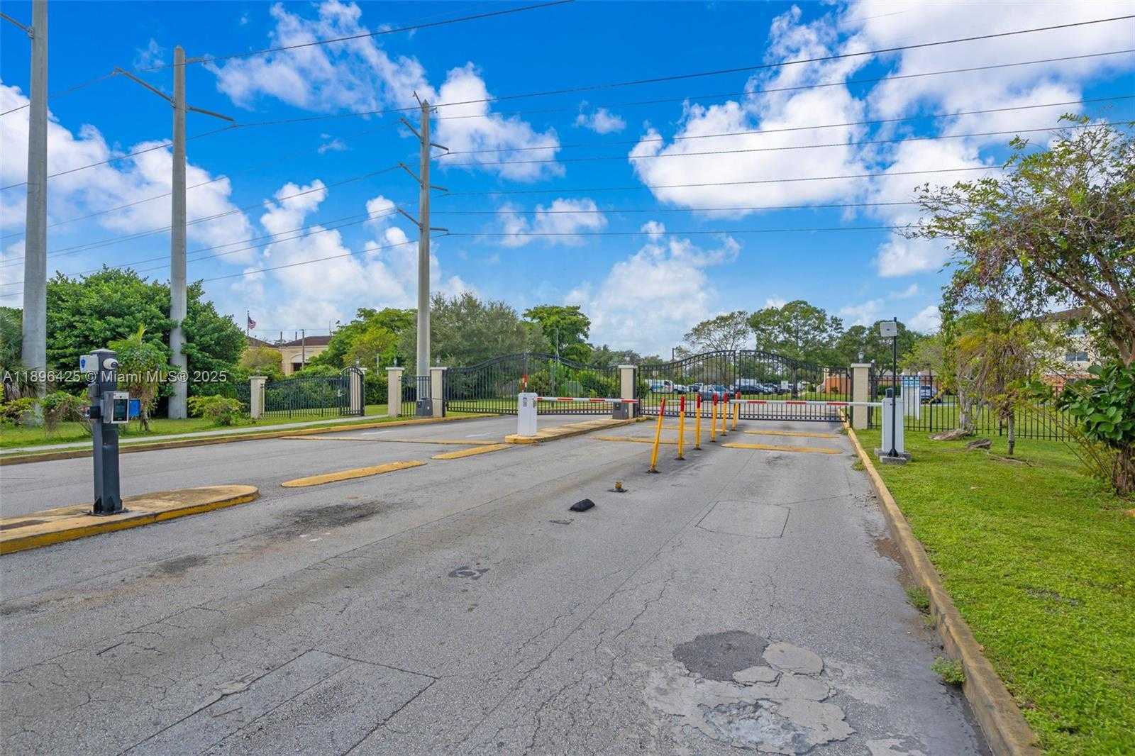 Small Image of 3680 NORTH 56TH AVE #809, Hollywood Number 18