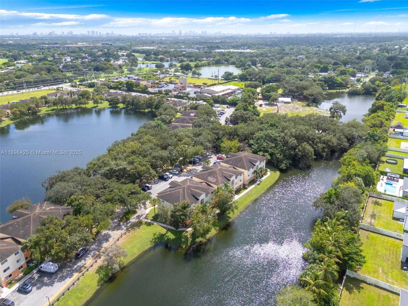 Small Image of 3680 NORTH 56TH AVE #809, Hollywood Number 28