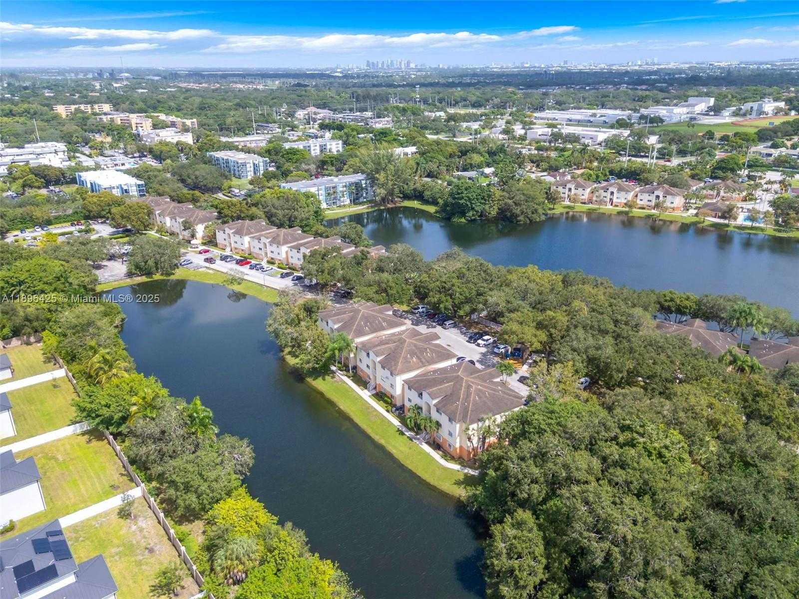 Small Image of 3680 NORTH 56TH AVE #809, Hollywood Number 32