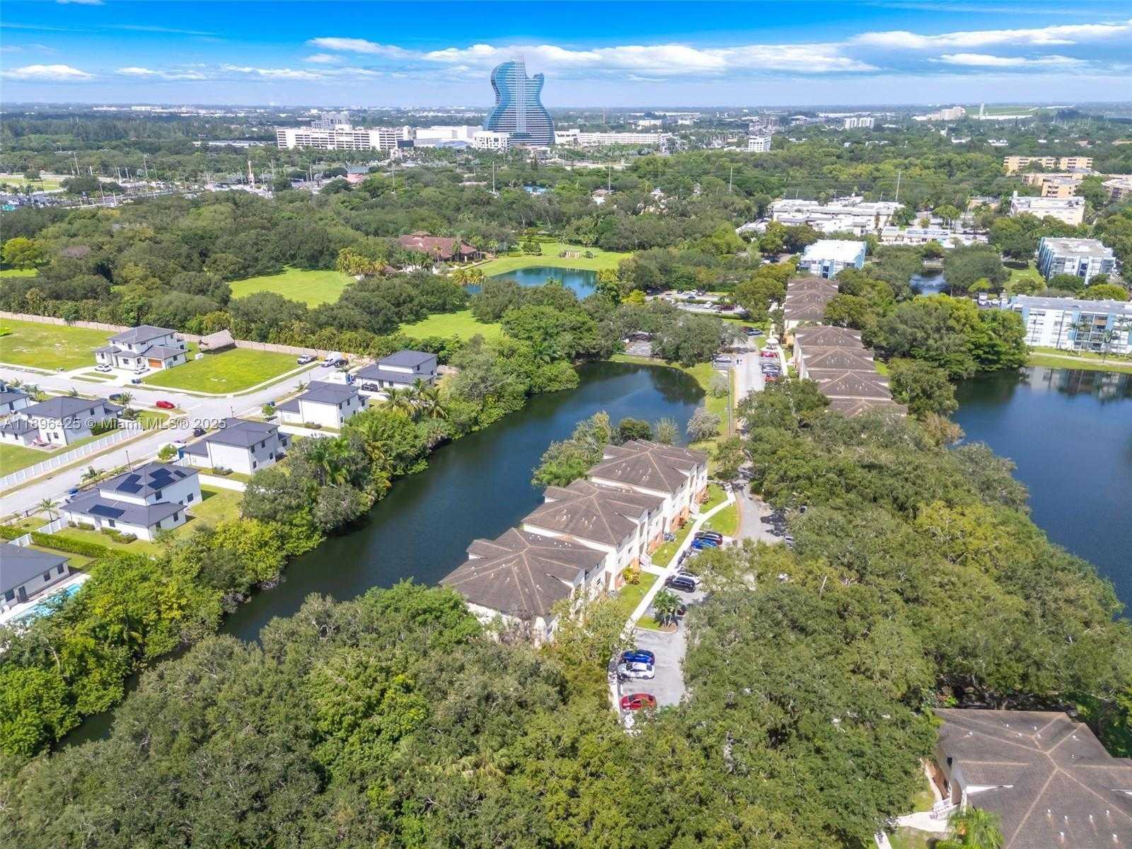 Small Image of 3680 NORTH 56TH AVE #809, Hollywood Number 34