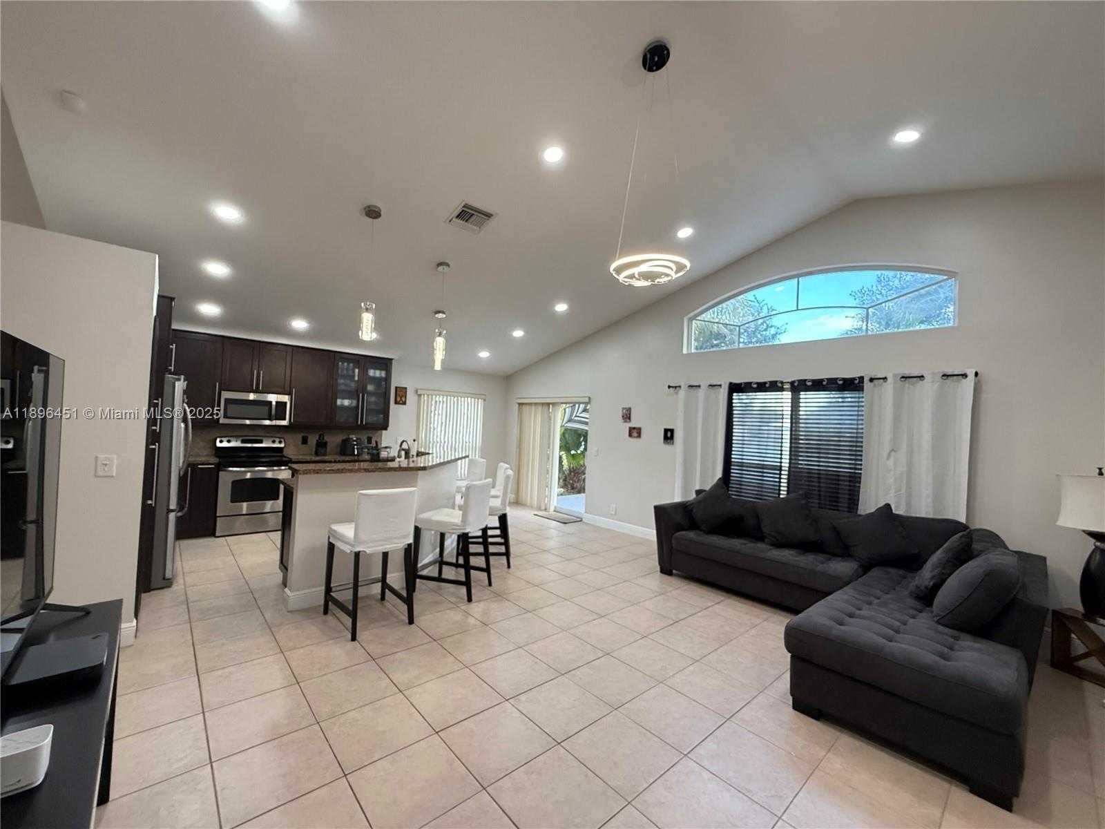 Small Image of 1115 NORTH WEST 132ND AVE, Pembroke Pines Number 6