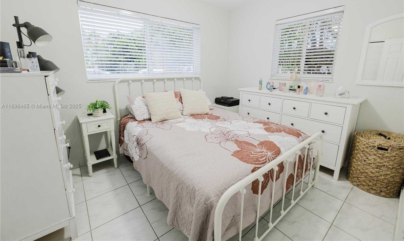 Small Image of 2211 SOUTH WEST 75TH AVE #1, Miami Number 4