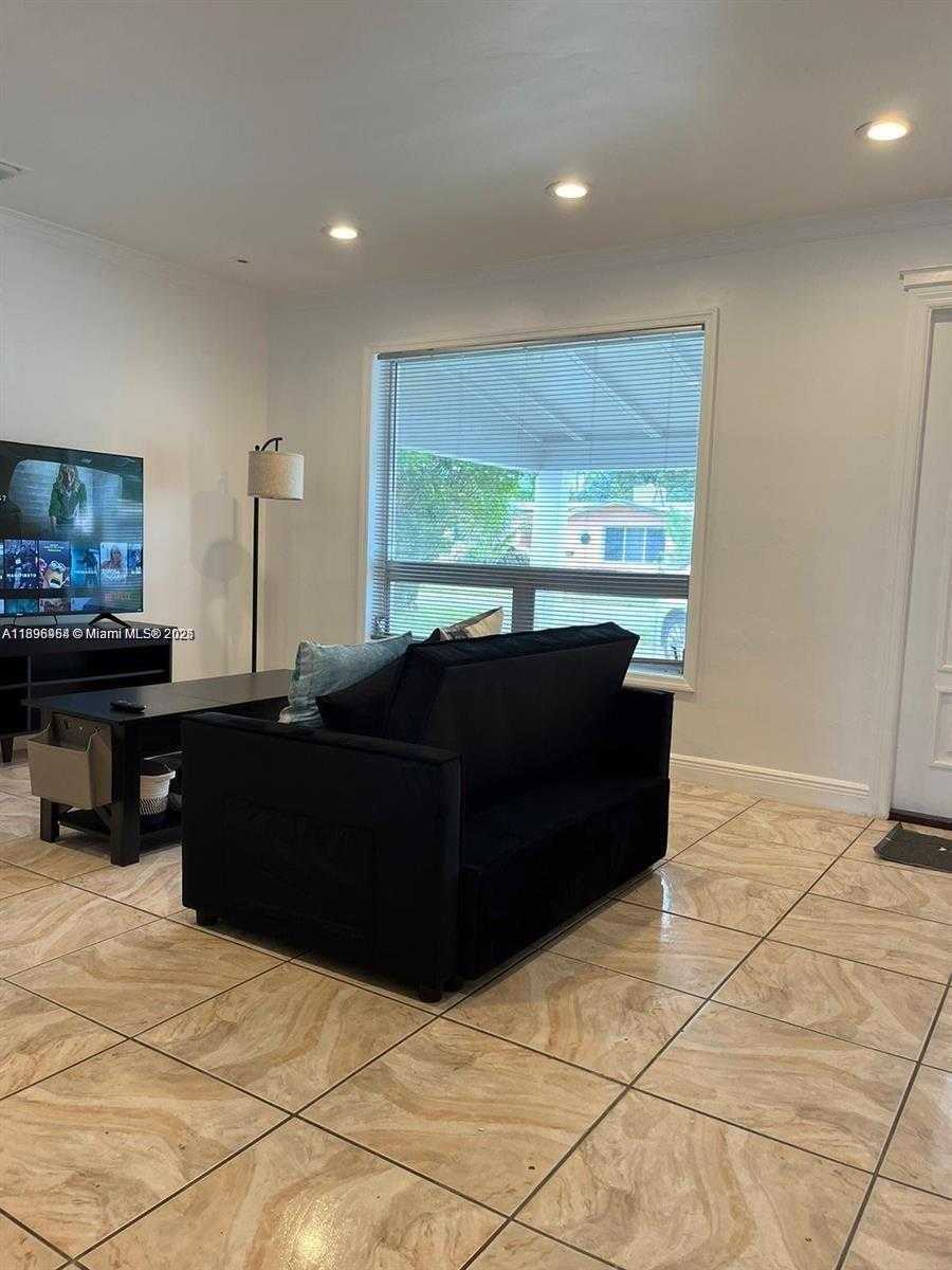 Small Image of 6431 HAYES ST #2, Hollywood Number 12