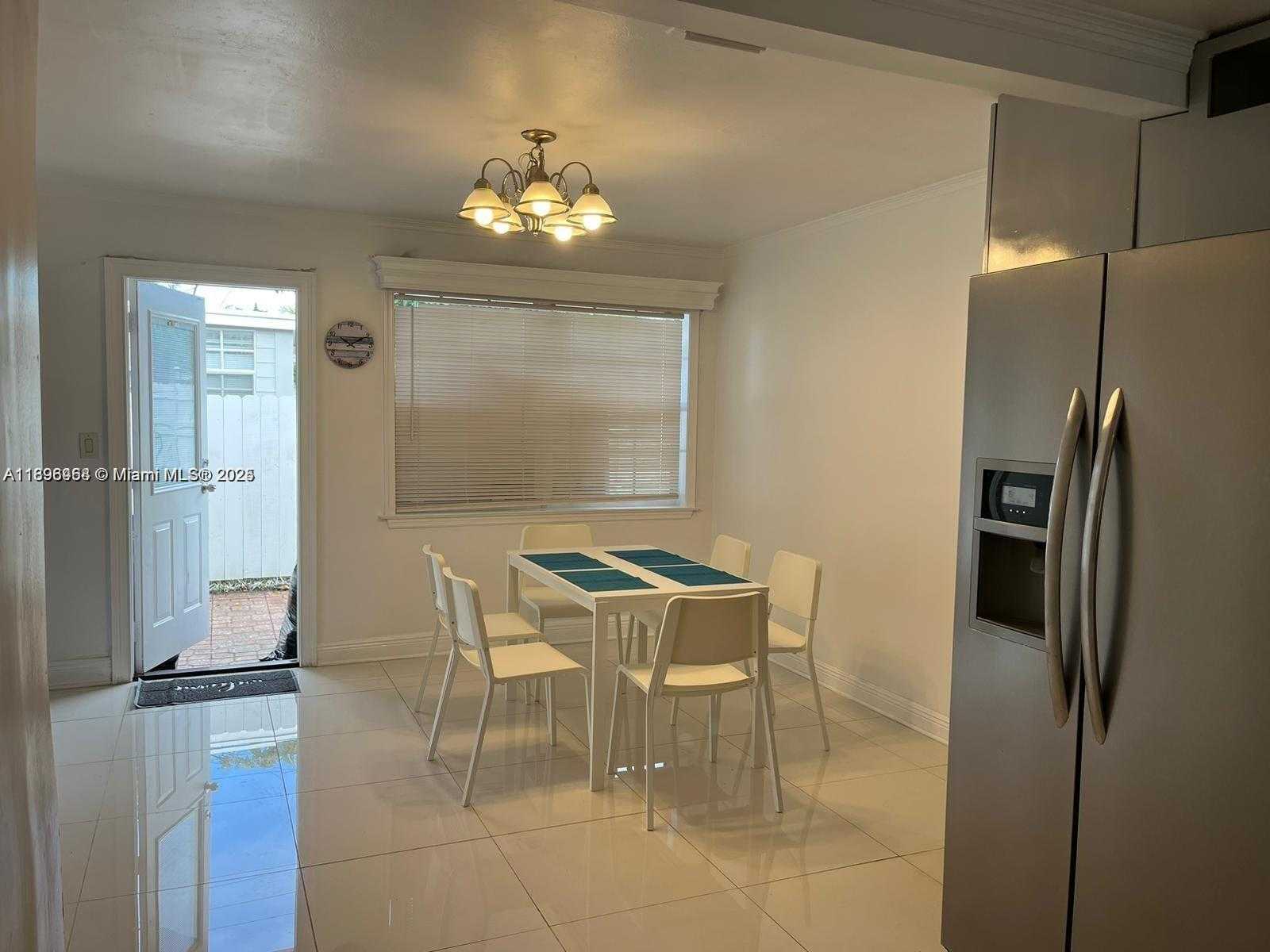 Small Image of 6431 HAYES ST #2, Hollywood Number 4