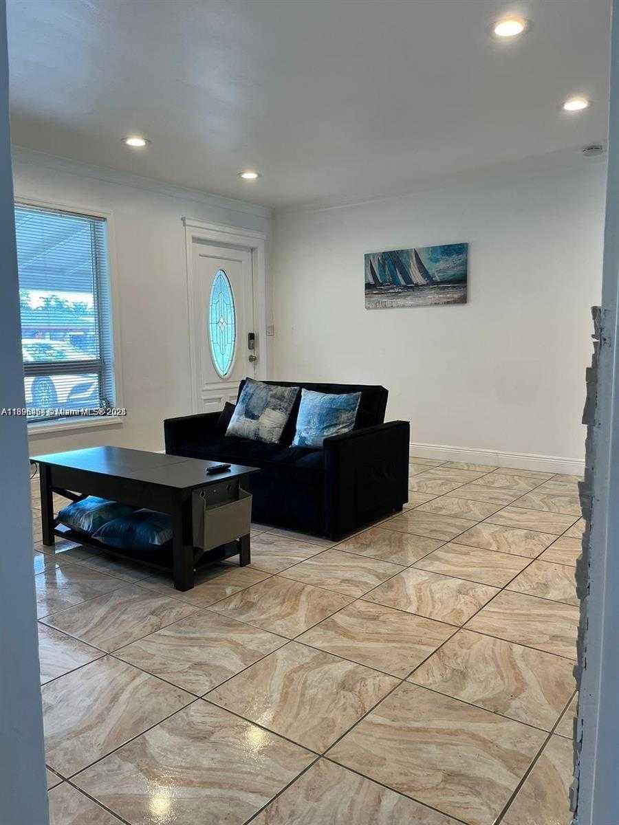 Small Image of 6431 HAYES ST #2, Hollywood Number 5