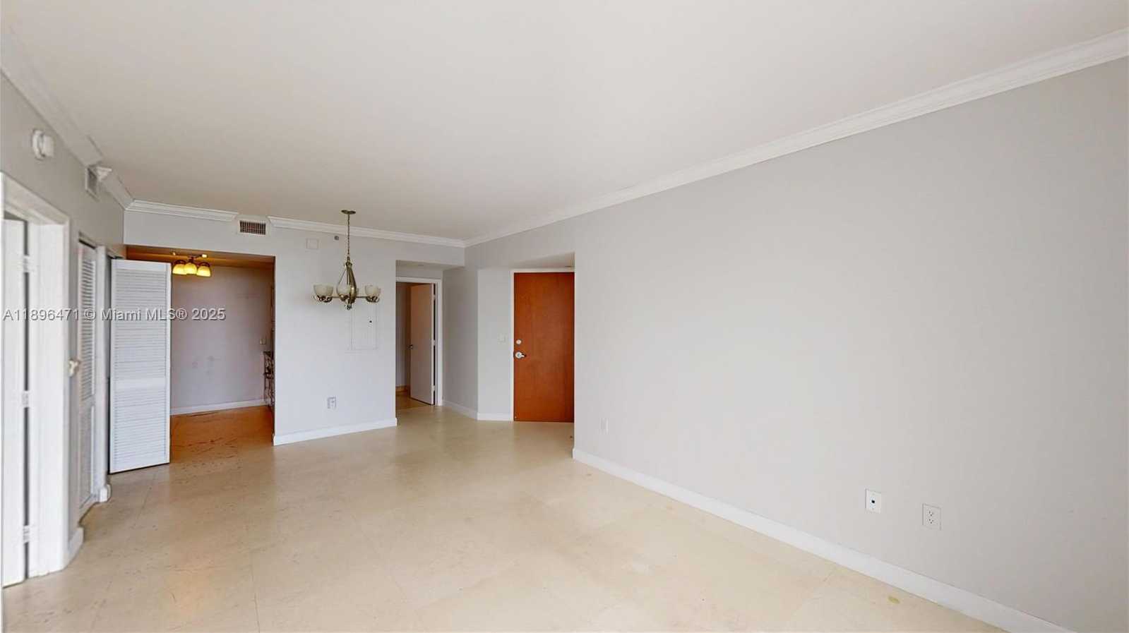 Small Image of 6365 COLLINS AVE #2904, Miami Beach Number 3