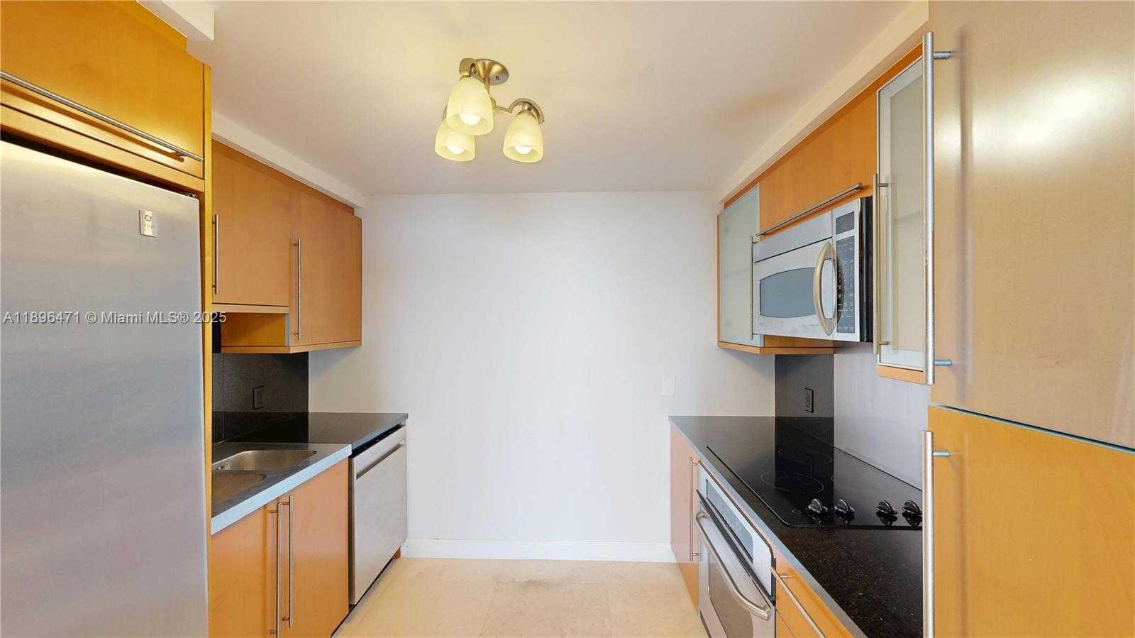 Small Image of 6365 COLLINS AVE #2904, Miami Beach Number 9