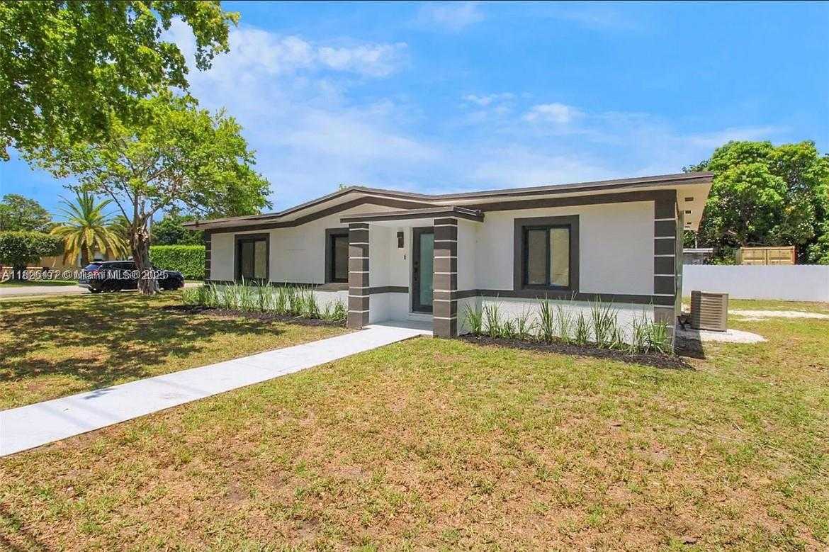Small Image of 13885 NORTH WEST 5TH AVE, North Miami Number 14