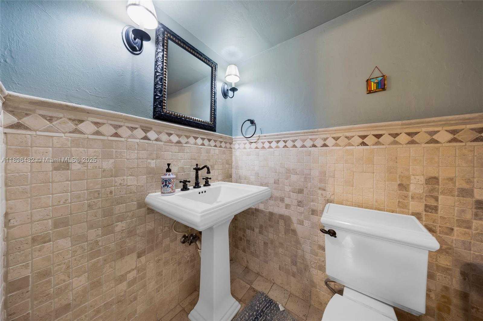 Small Image of 6545 INDIAN CREEK DR #504, Miami Beach Number 10