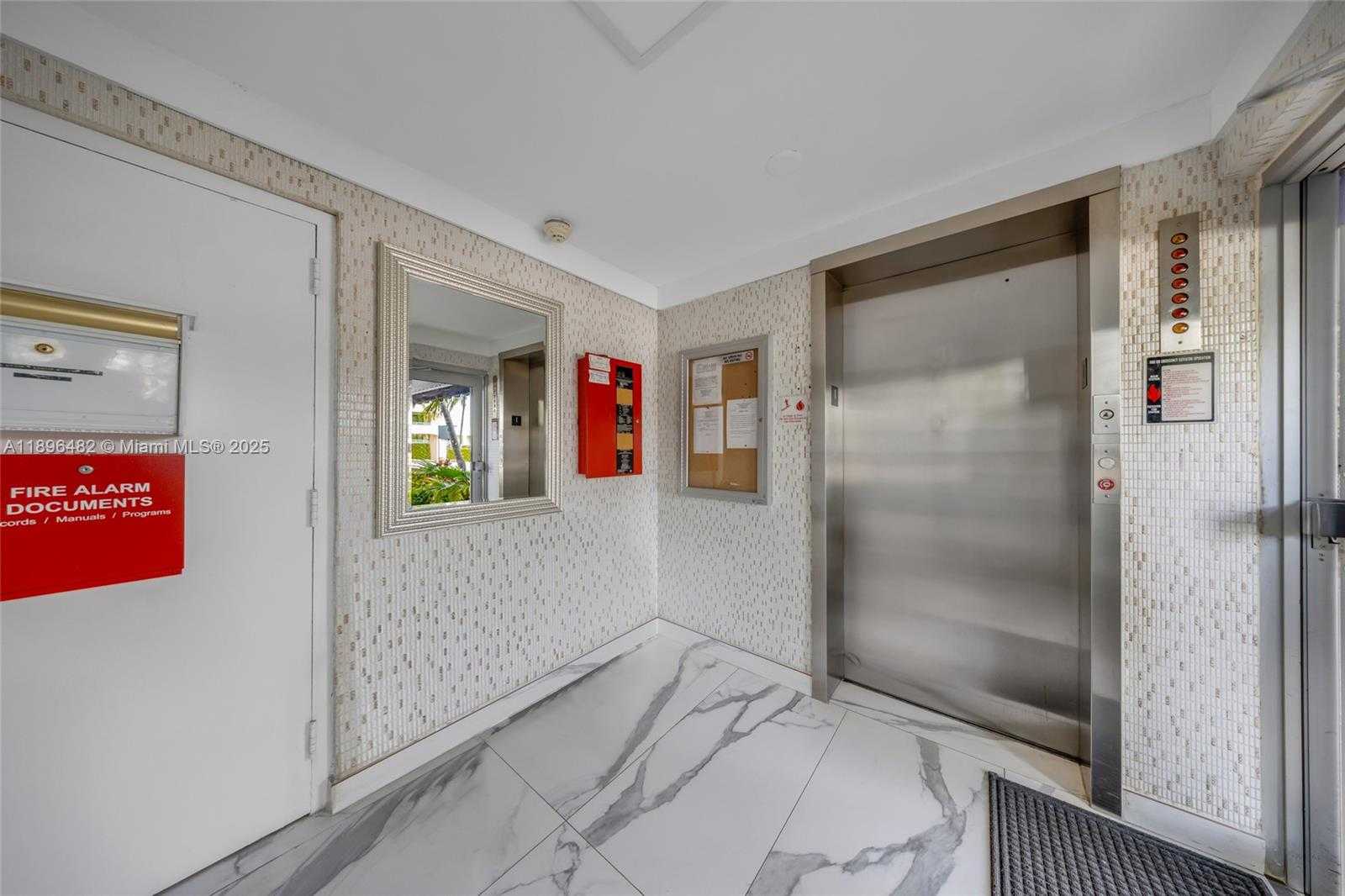 Small Image of 6545 INDIAN CREEK DR #504, Miami Beach Number 25