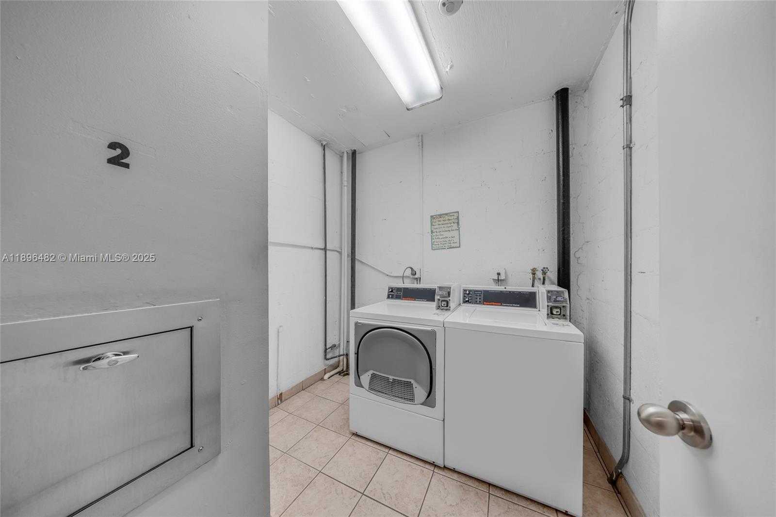 Small Image of 6545 INDIAN CREEK DR #504, Miami Beach Number 27