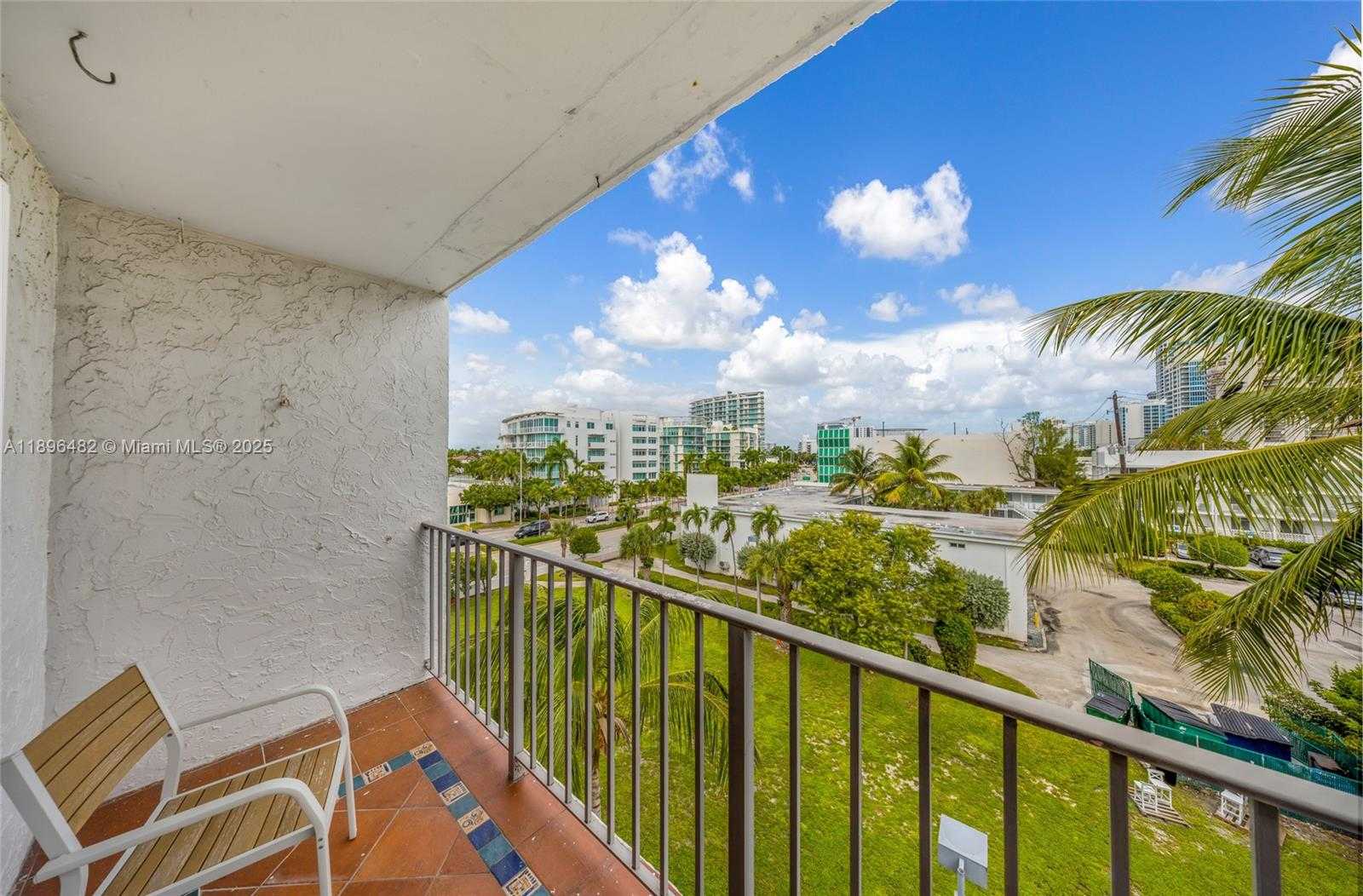 Small Image of 6545 INDIAN CREEK DR #504, Miami Beach Number 3