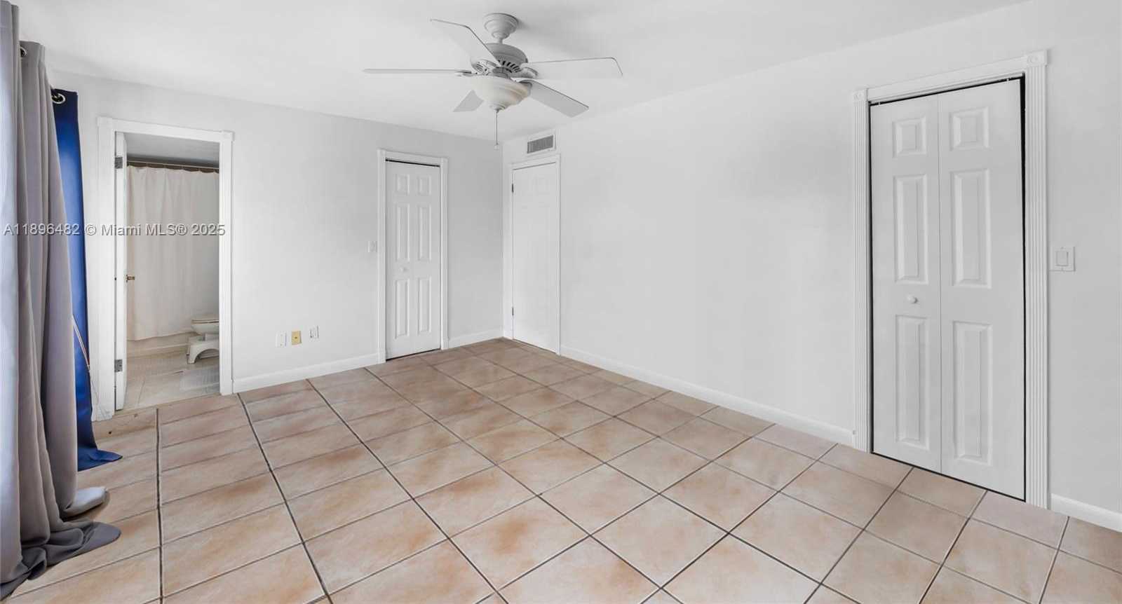 Small Image of 6545 INDIAN CREEK DR #504, Miami Beach Number 41