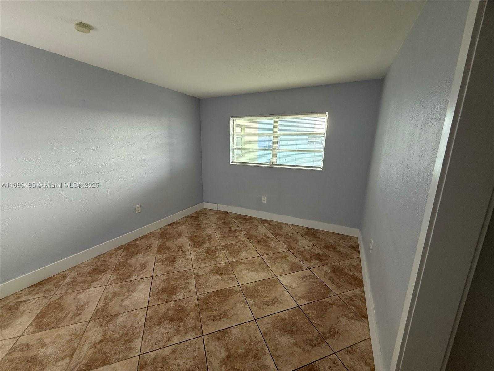 Small Image of 7600 SOUTH WEST 82ND ST #J114, Miami Number 6