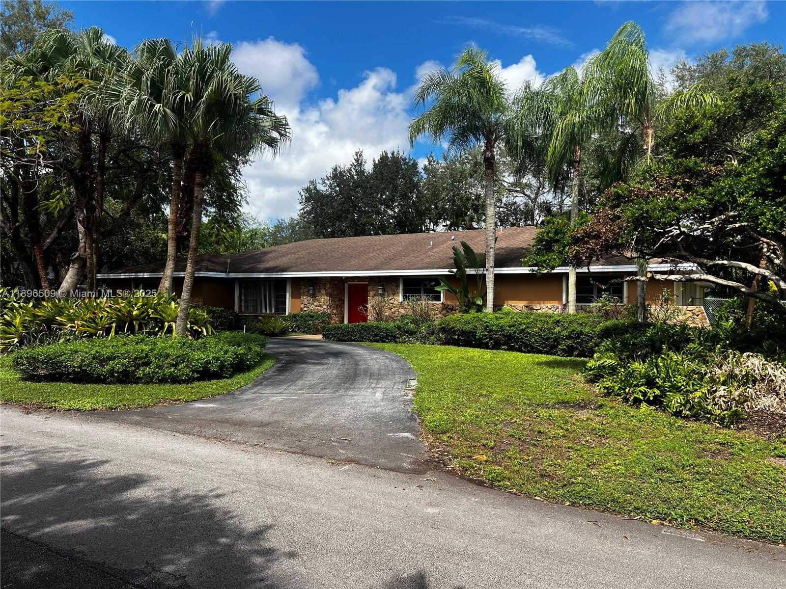 Small Image of 7751 SOUTH WEST 131ST ST, Pinecrest Number 2