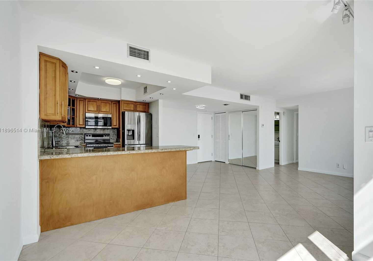 Small Image of 2017 SOUTH OCEAN DR #1408, Hallandale Beach Number 16