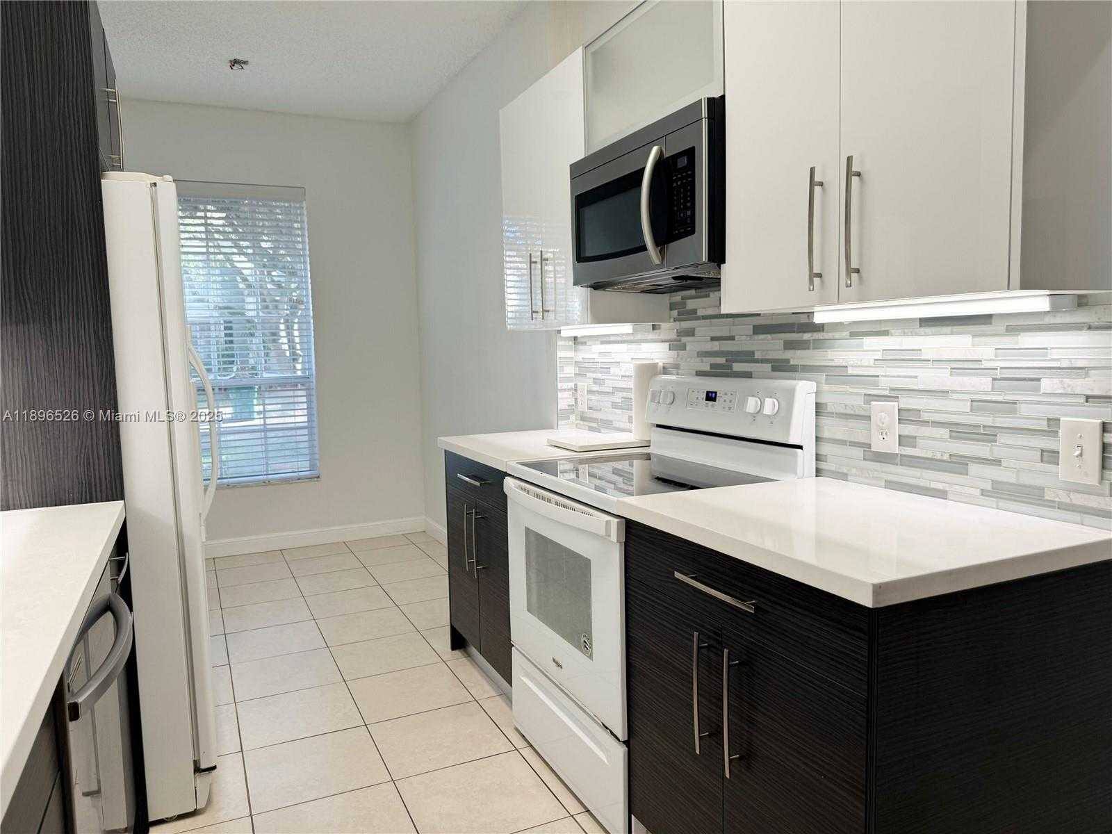 Small Image of 10235 PANAMA ST, Cooper City Number 11