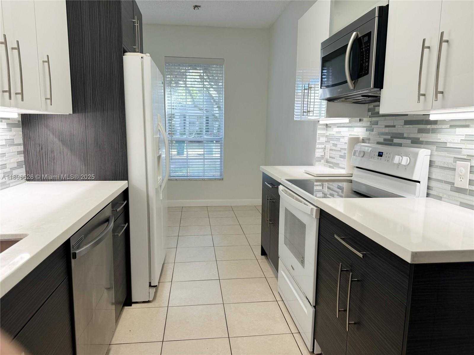 Small Image of 10235 PANAMA ST, Cooper City Number 13