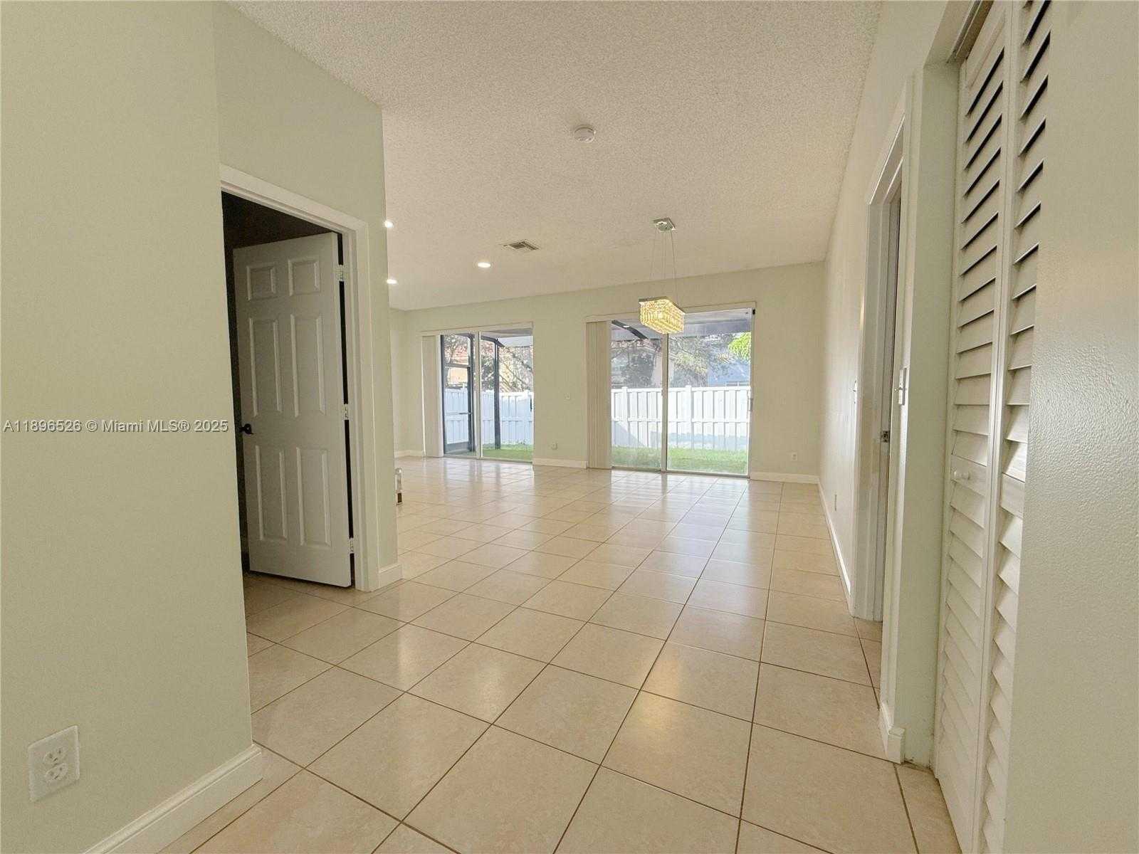 Small Image of 10235 PANAMA ST, Cooper City Number 4