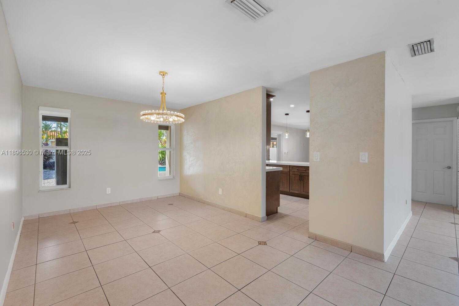 Small Image of 14020 SOUTH WEST 38TH ST, Miami Number 10