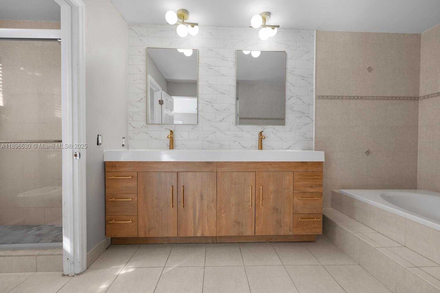 Small Image of 14020 SOUTH WEST 38TH ST, Miami Number 13