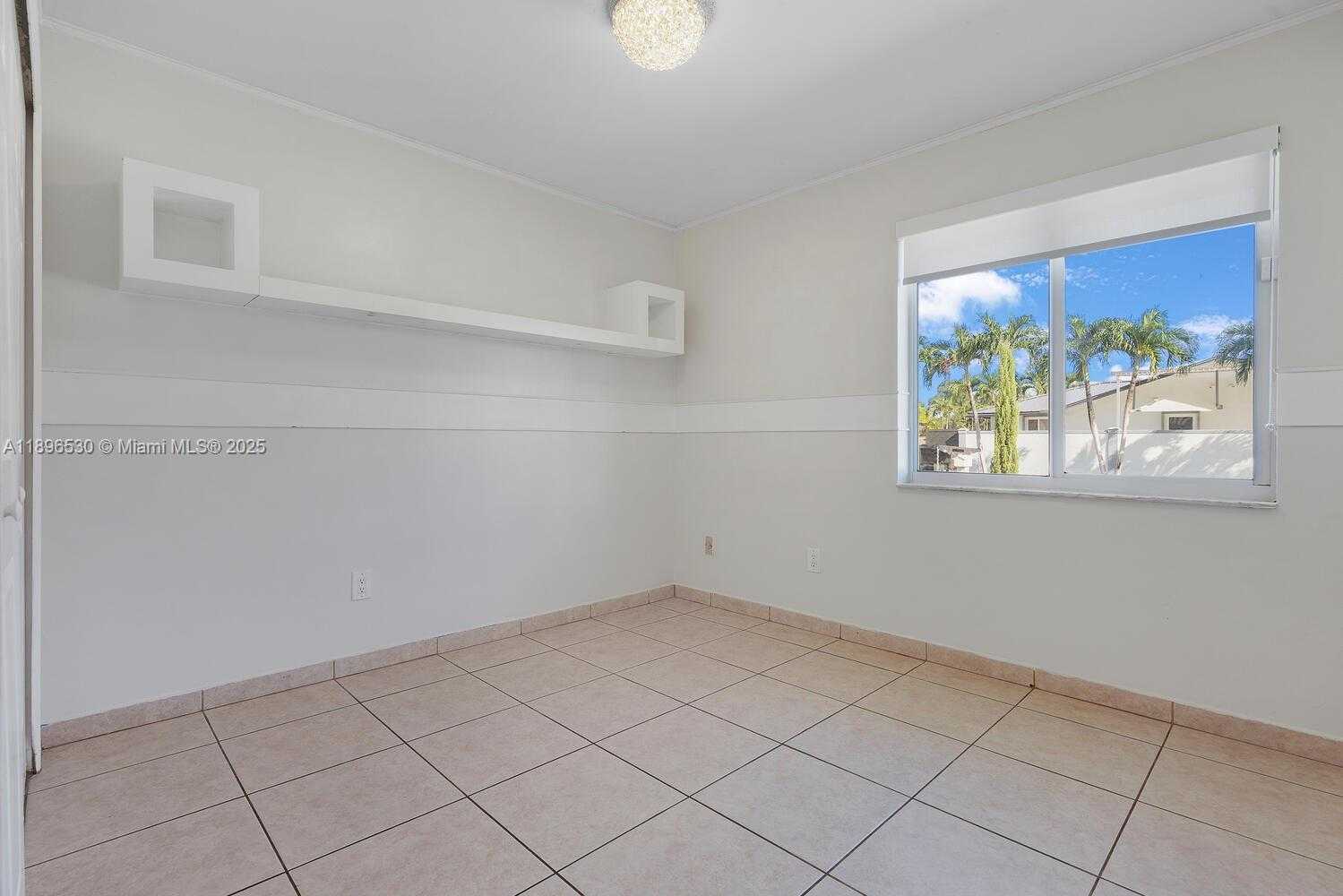 Small Image of 14020 SOUTH WEST 38TH ST, Miami Number 14