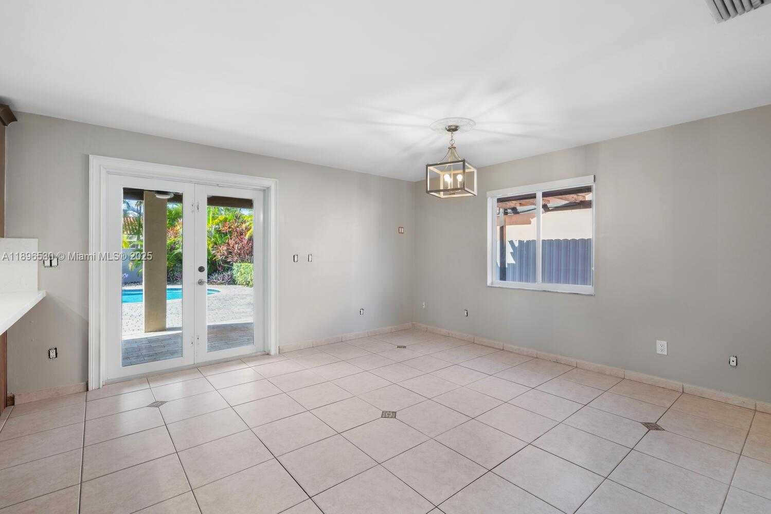 Small Image of 14020 SOUTH WEST 38TH ST, Miami Number 5