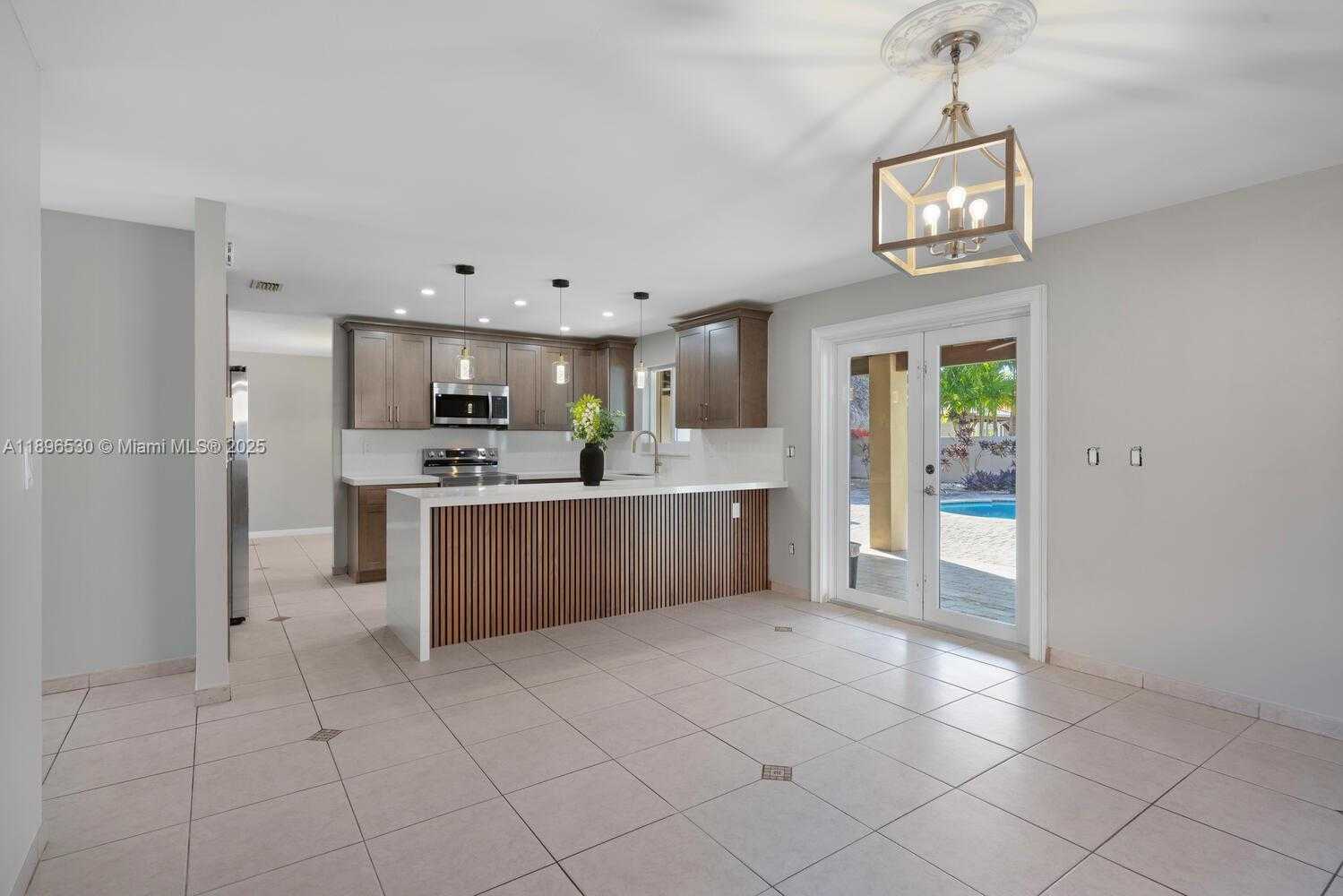 Small Image of 14020 SOUTH WEST 38TH ST, Miami Number 6
