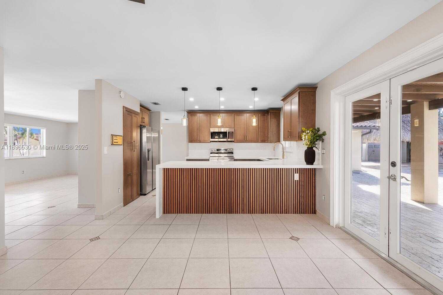 Small Image of 14020 SOUTH WEST 38TH ST, Miami Number 7