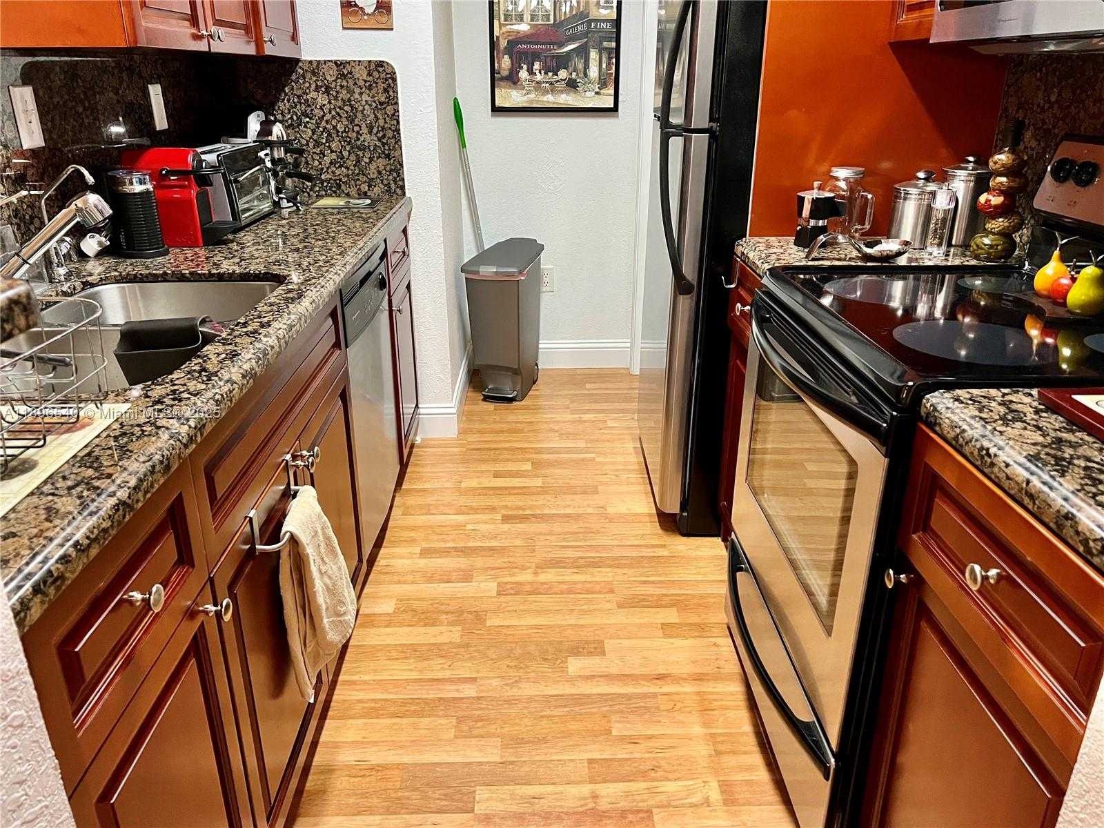 Small Image of 15689 SOUTH WEST 106TH LN #706, Miami Number 10