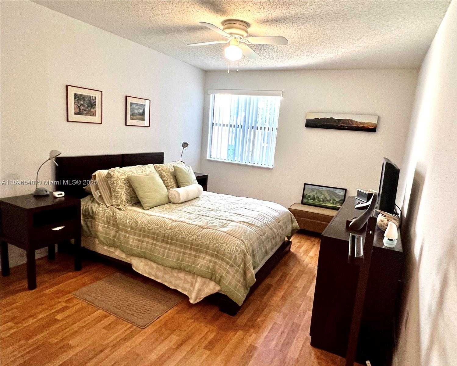 Small Image of 15689 SOUTH WEST 106TH LN #706, Miami Number 13