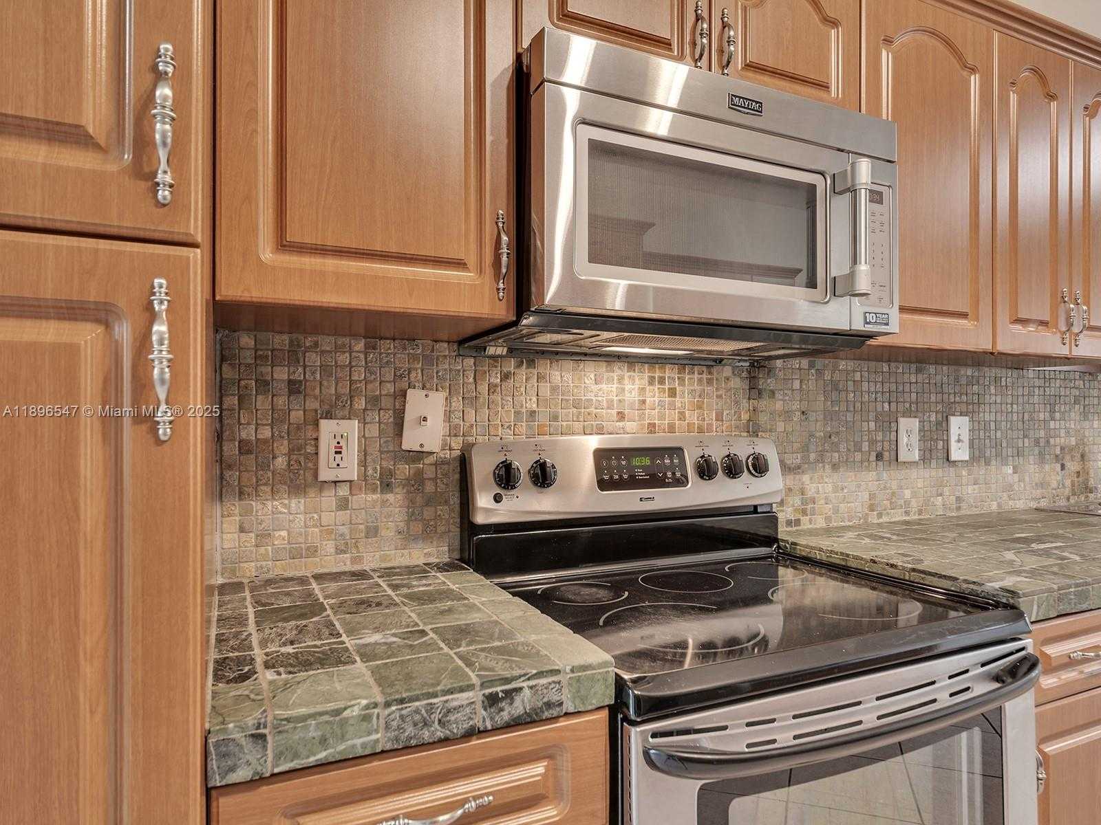 Small Image of 16879 SOUTH WEST 1ST MNR, Pembroke Pines Number 10