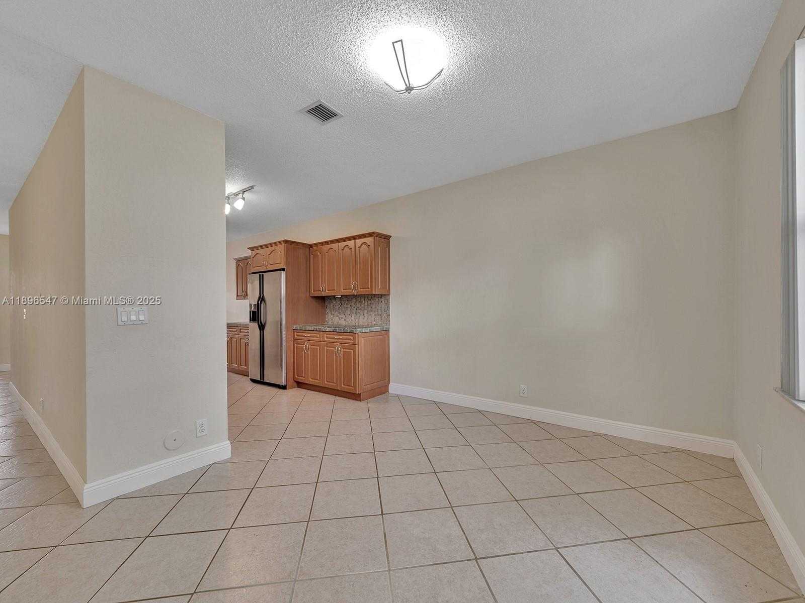 Small Image of 16879 SOUTH WEST 1ST MNR, Pembroke Pines Number 13