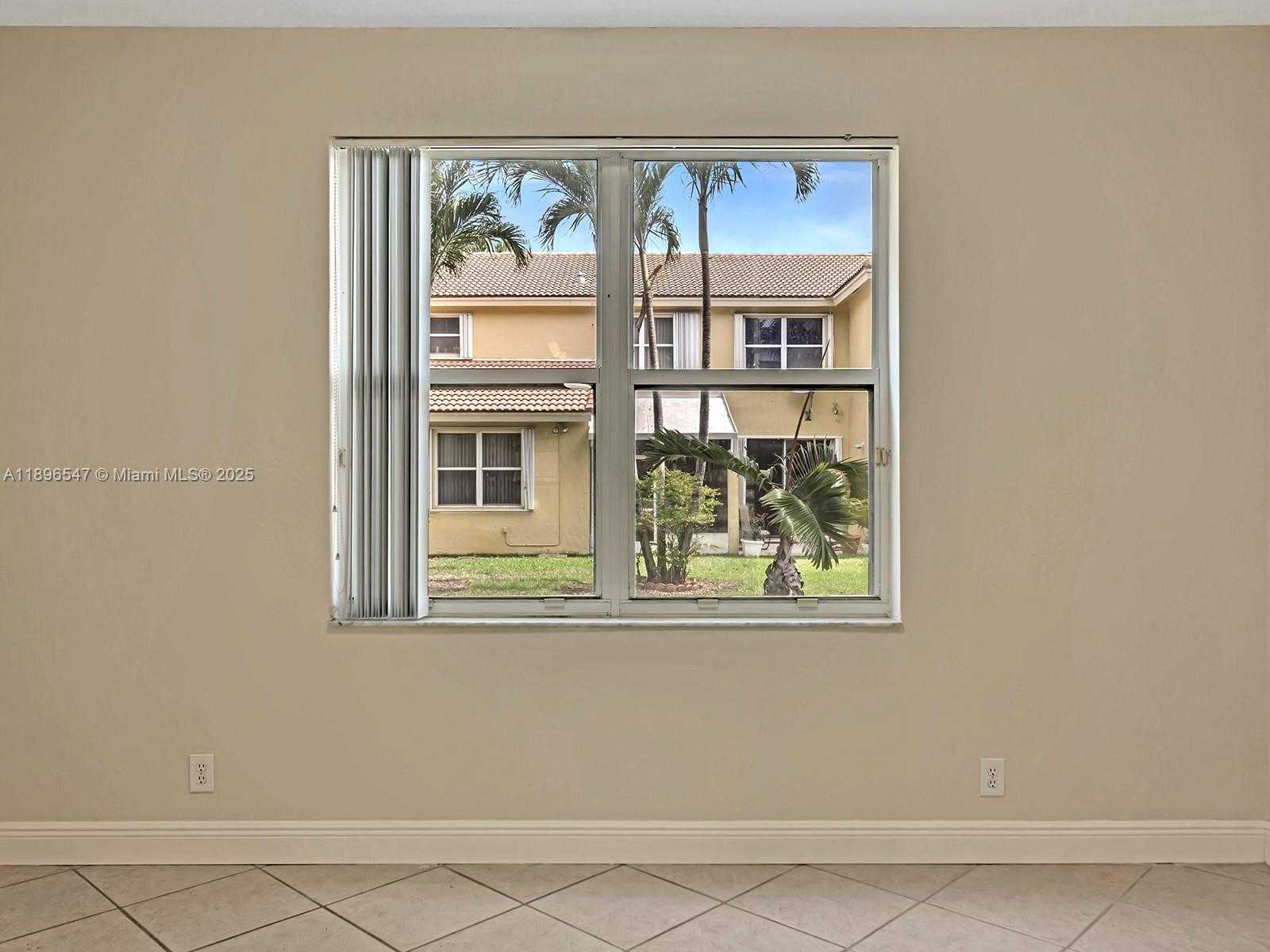 Small Image of 16879 SOUTH WEST 1ST MNR, Pembroke Pines Number 15