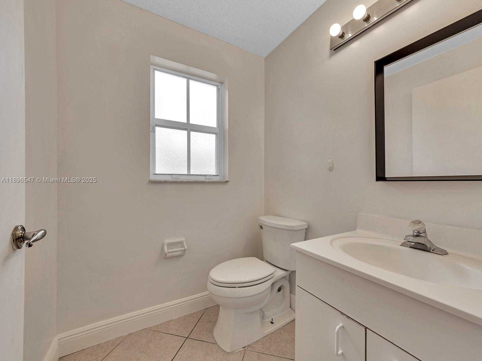 Small Image of 16879 SOUTH WEST 1ST MNR, Pembroke Pines Number 35
