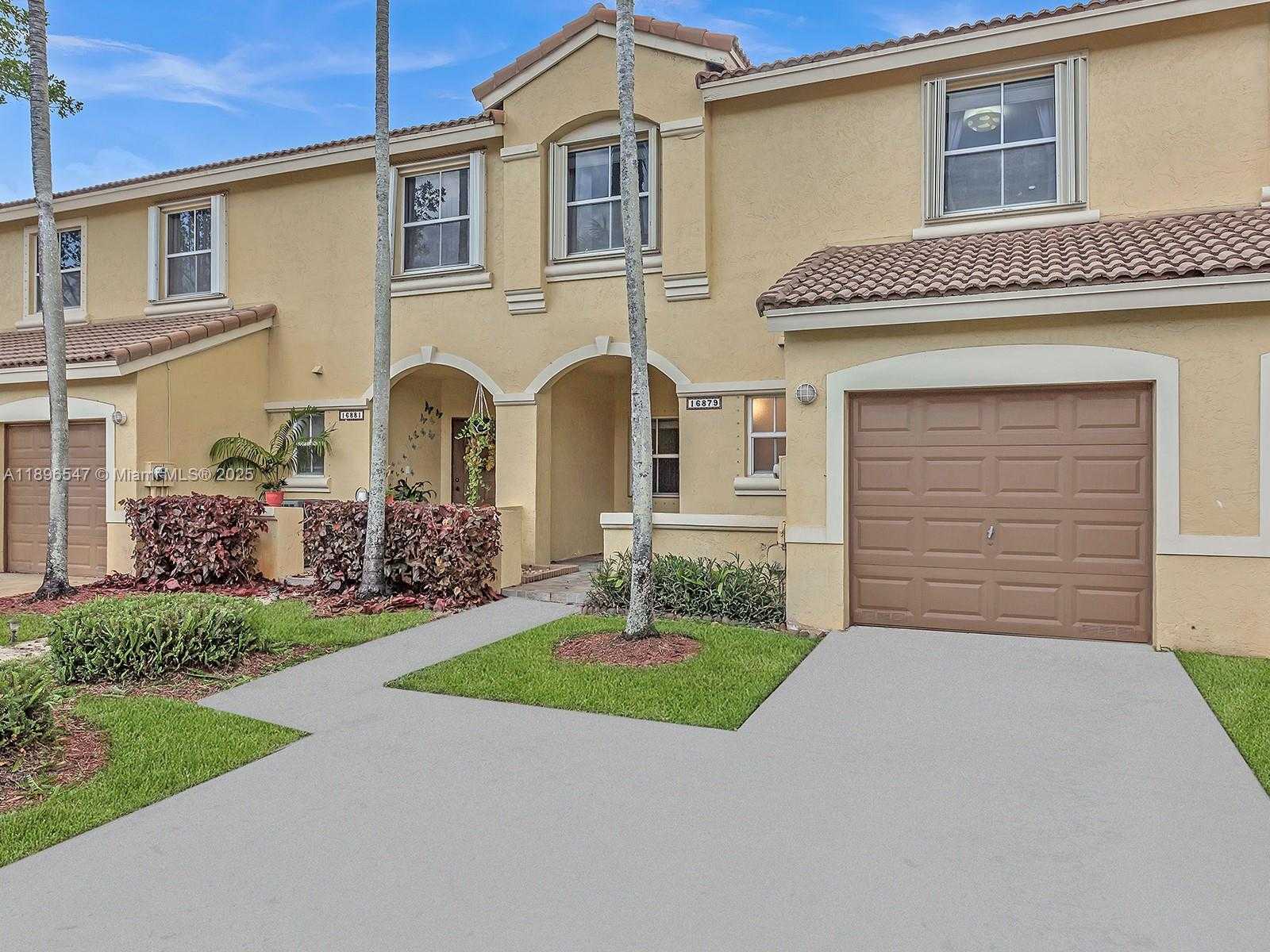 Small Image of 16879 SOUTH WEST 1ST MNR, Pembroke Pines Number 43