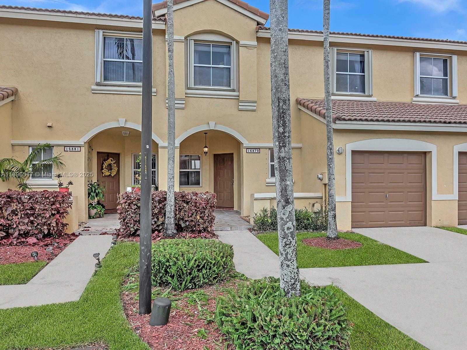 Small Image of 16879 SOUTH WEST 1ST MNR, Pembroke Pines Number 44