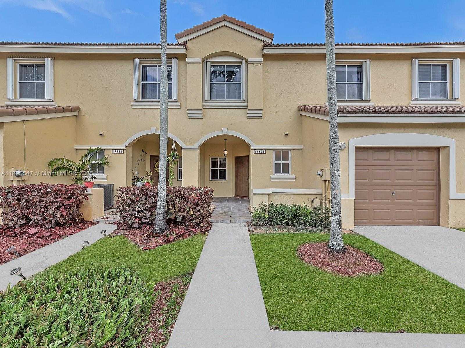 Small Image of 16879 SOUTH WEST 1ST MNR, Pembroke Pines Number 45