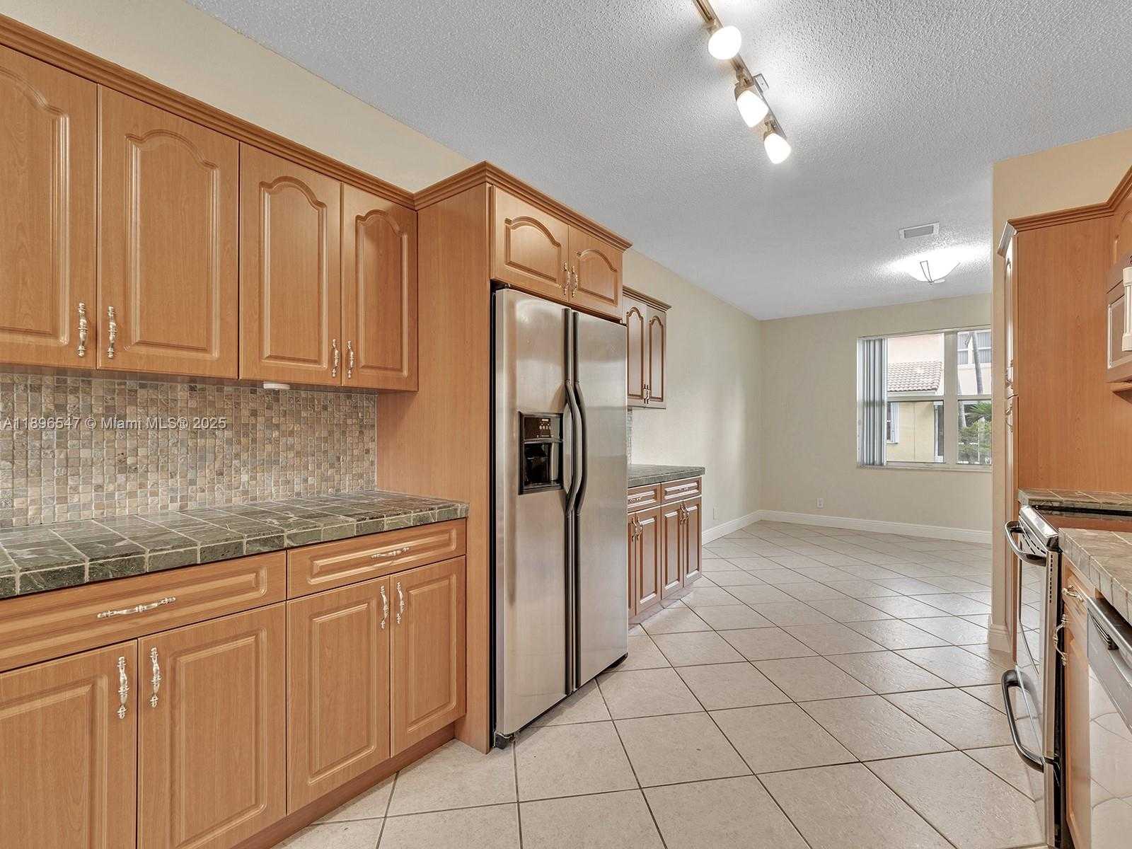 Small Image of 16879 SOUTH WEST 1ST MNR, Pembroke Pines Number 5